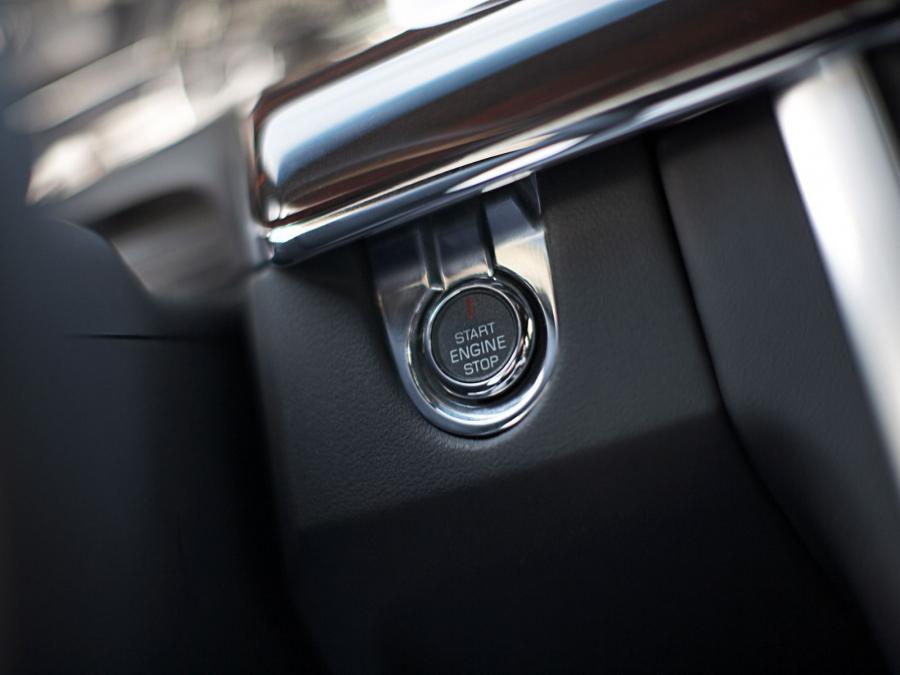  Lincoln MKS 2008 года  (фото 187 из 284)